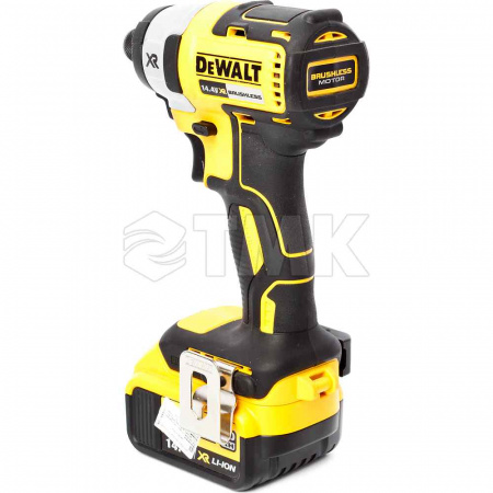 Шуруповерт аккумуляторный DeWalt DCF836M2