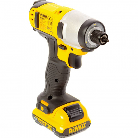 Шуруповерт аккумуляторный DeWalt DCF815D2